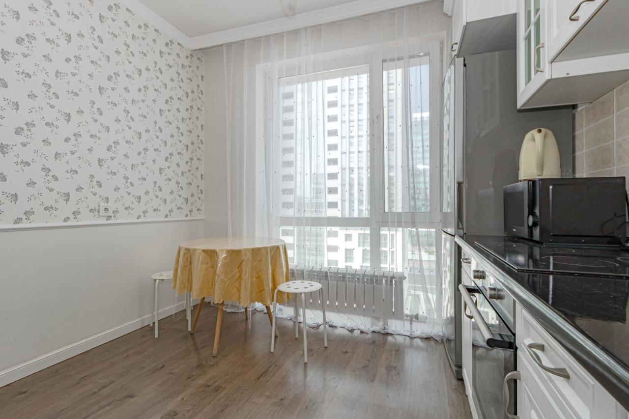 Mangilik Apart Apartment Astana Luaran gambar