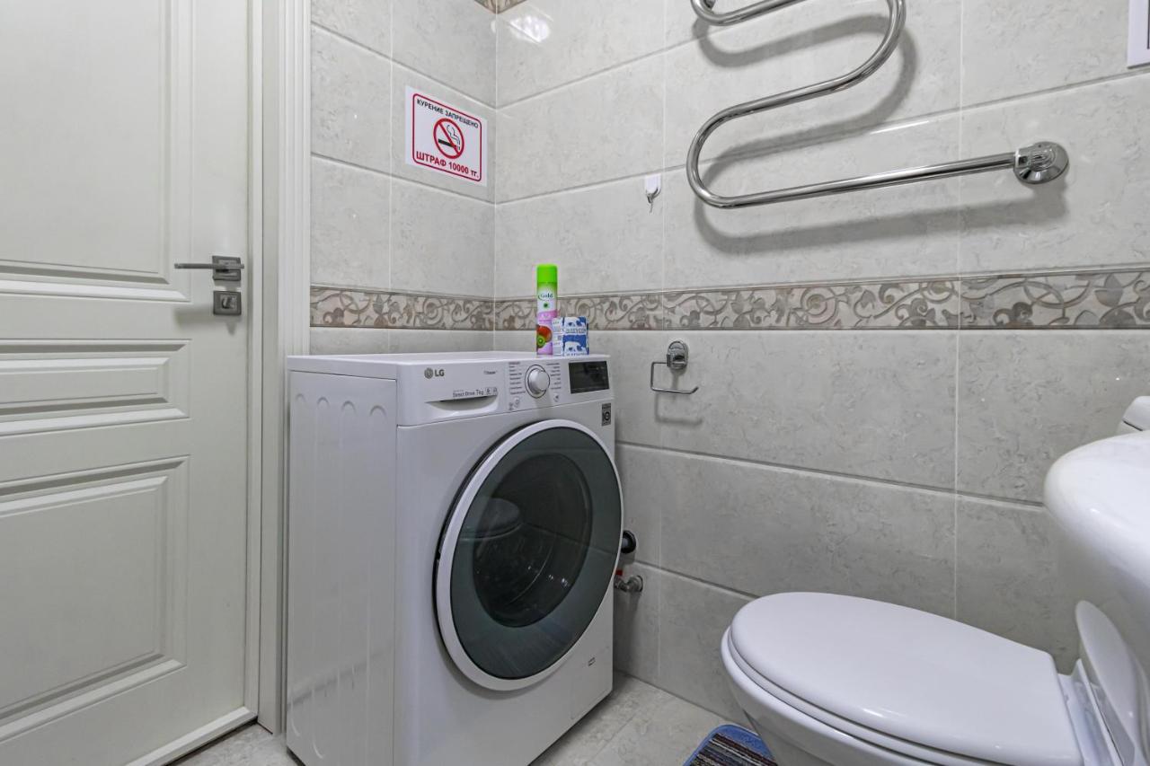 Mangilik Apart Apartment Astana Luaran gambar